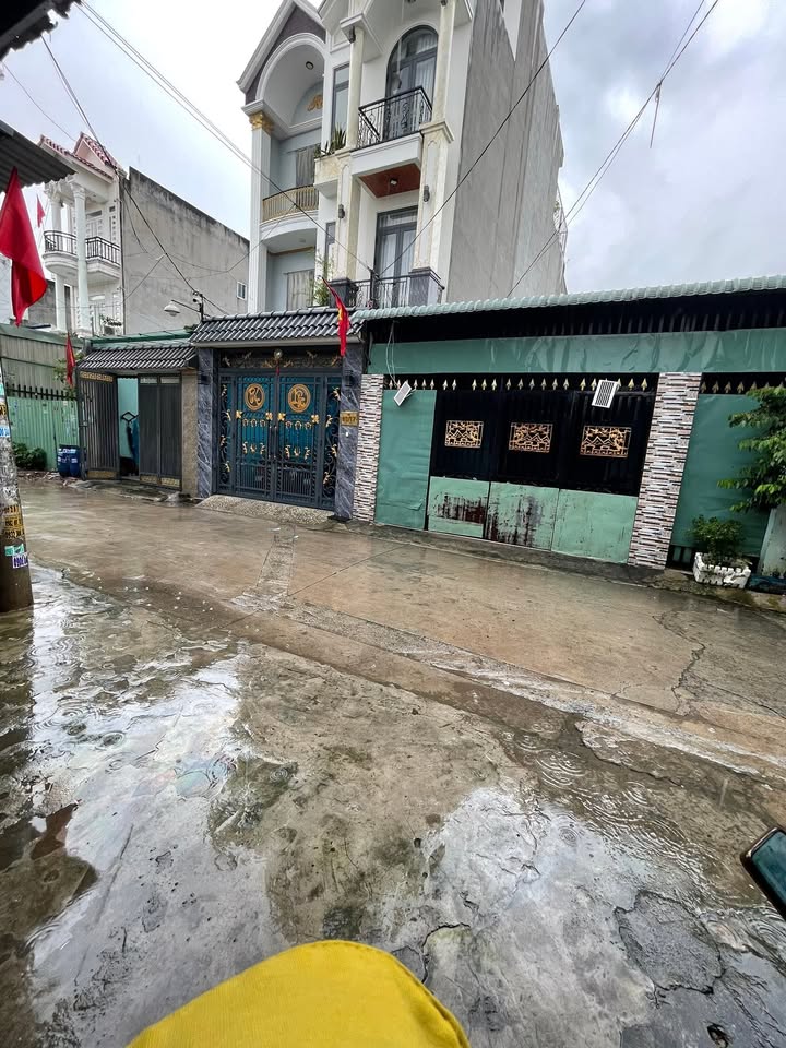 Bán gấp mặt tiền chợ Đoàn Thị Kia, Tân Đông Hiệp, 121m² - Giá chỉ 3 tỷ!