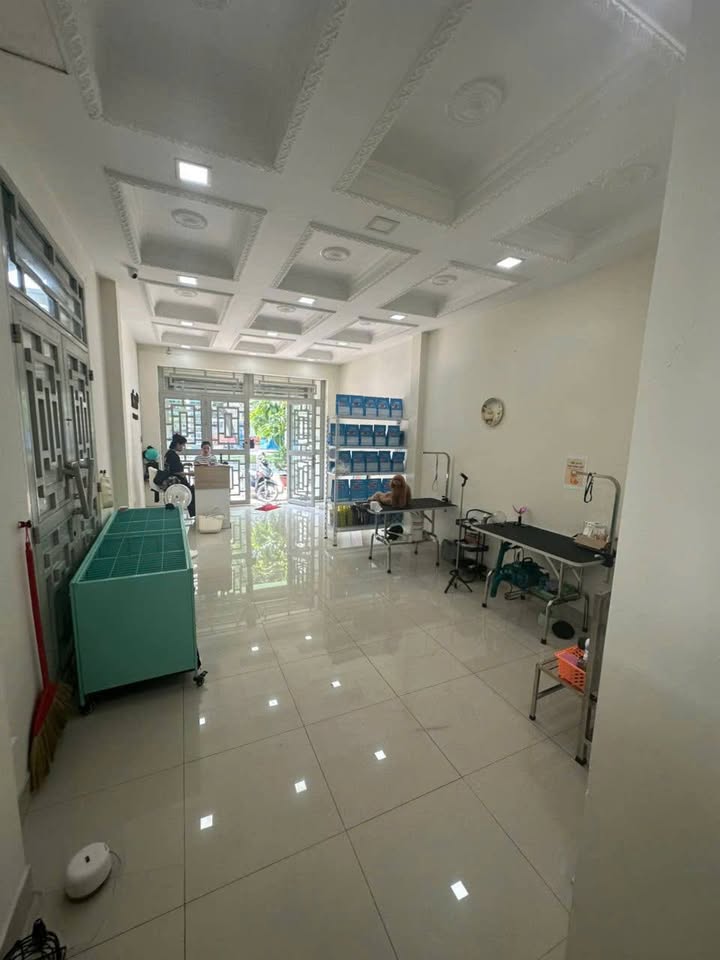 Cho thuê mặt tiền trệt Đại lộ 3, Phước Bình, Quận 9 - 32m² giá 7 triệu/tháng, phù hợp làm văn phòng!