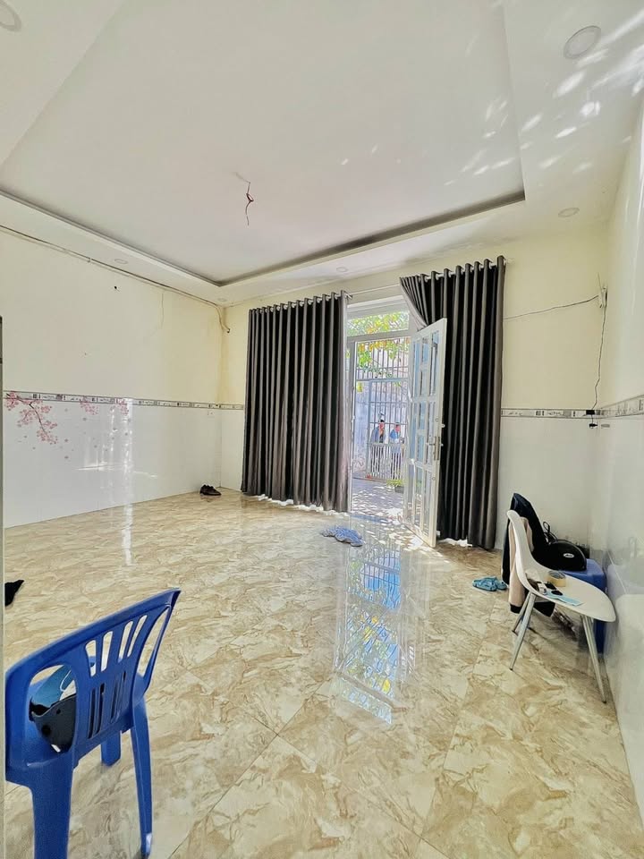 Nhà riêng 100m² Phước Long B, Thủ Đức giá chỉ 5.7 tỷ - Sẵn sàng vào ở ngay!