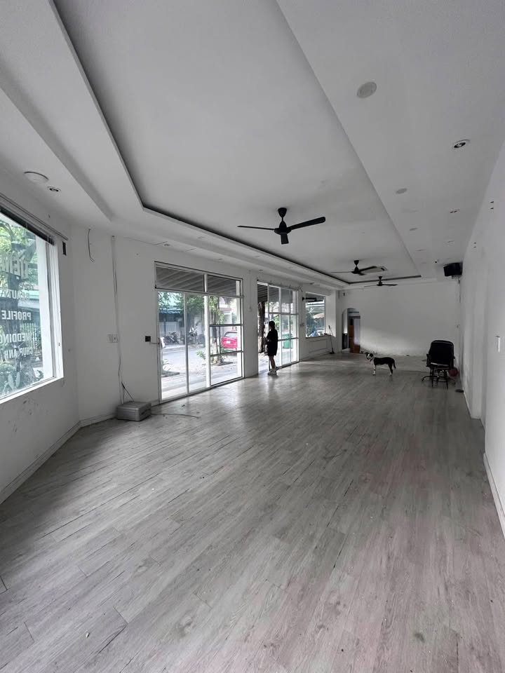 Cho thuê mặt bằng 100m² tại đường Khúc Hạo, Sơn Trà - Phù hợp vừa ở vừa kinh doanh!