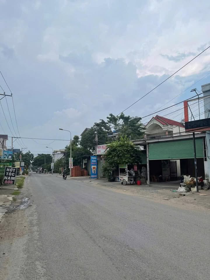 Nhà mặt tiền đường Nguyễn Văn Tiên, Trảng Dài, 198m² giá 5.1 tỷ - Tặng nội thất sang trọng!