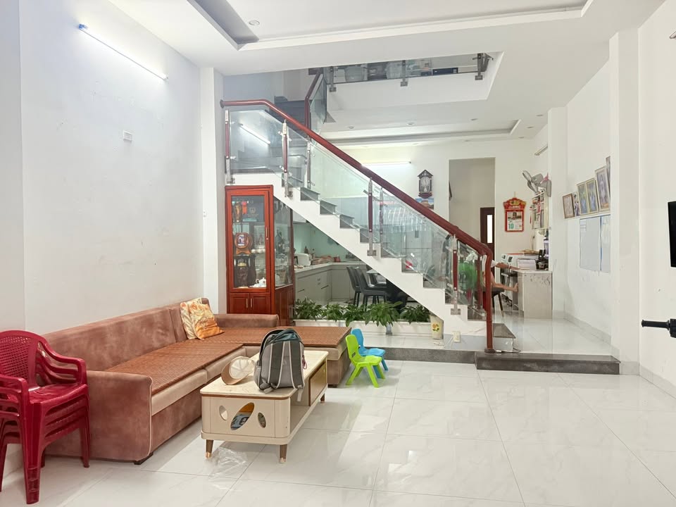 Nhà 3 Tầng 3 Mê Đường Khúc Hạo Sơn Trà 75m² Giá 7 Tỷ - Đầu Tư Hấp Dẫn!