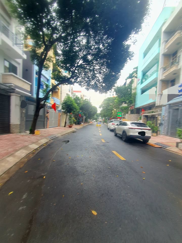 Cho thuê nhà mặt tiền đường 320 Phạm Hùng, quận 8, diện tích 104m² - Kinh doanh thuận lợi!