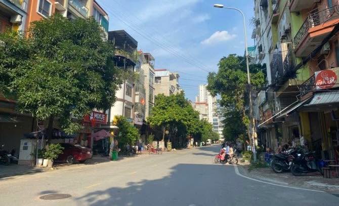 Bán nhà phân lô ngõ 172 Phú Diễn 42m² giá 13.5 tỷ - Kinh doanh sầm uất, ô tô tránh!