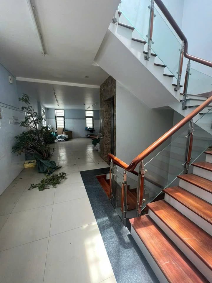 Mặt tiền kinh doanh Bàu Cát 2 Tân Bình 126m² giá 23 tỷ - Sổ hồng chính chủ, thang máy