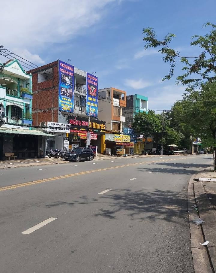 Nhà 2 Tầng Hiệp Phú Quận 9 70m² giá 4 tỷ - Đầu tư sinh lời với 2 phòng trọ!