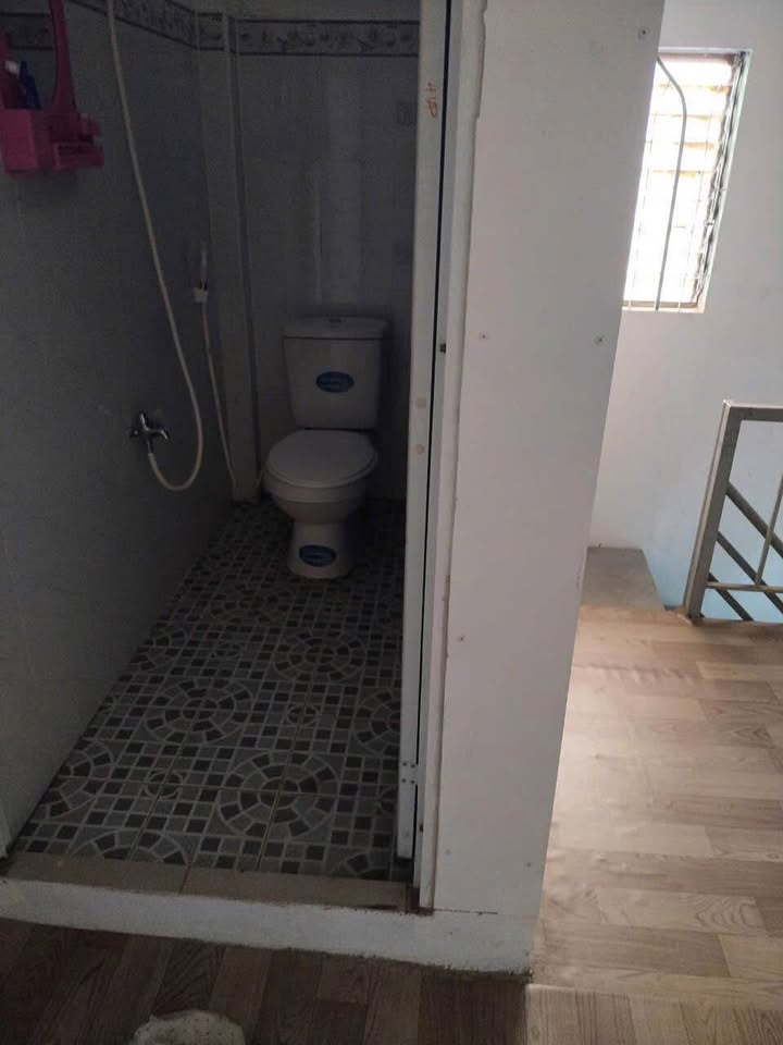 Nhà cho thuê trệt lầu 3 phòng ngủ tại Phước Long B, Thủ Đức - Giá chỉ 7.5 triệu/tháng!