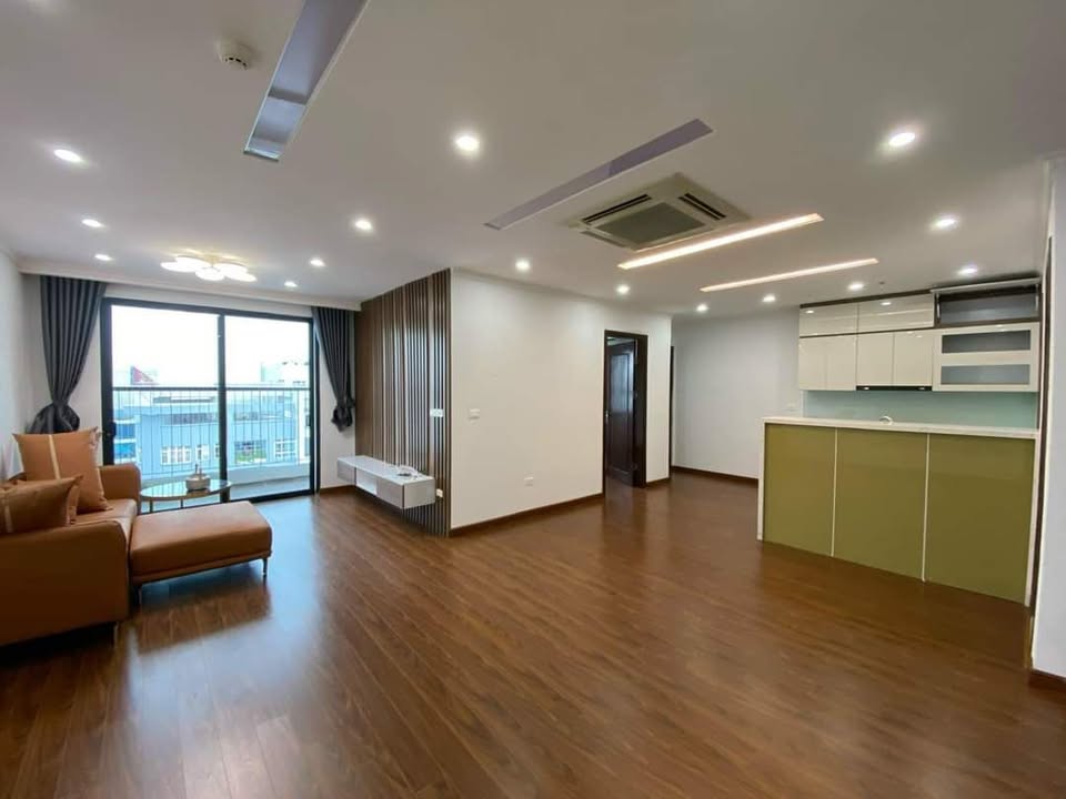 Căn hộ B6 Nam Trung Yên, Cầu Giấy 75m² - Giá thương lượng hấp dẫn!