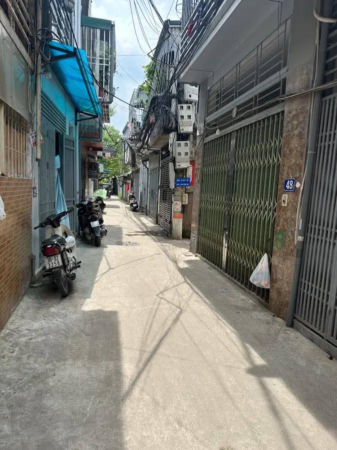 Nhà phố 2 tầng Ngõ 99 Định Công Hạ 42m² giá 2.7 tỷ - Sẵn sàng vào ở ngay!