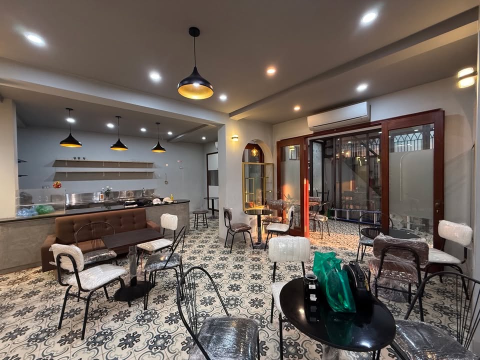 Nhà Mặt Phố Phương Liệt 120m² giá 13 tỷ - Kinh doanh đỉnh cao, ô tô tránh!