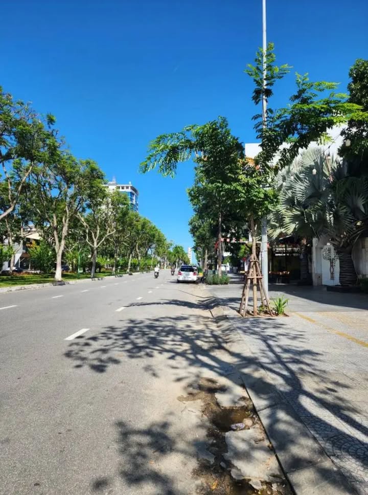 Nhà mặt tiền Tố Hữu & Lê Thanh Nghị 75m² giá 7.2 tỷ - Kinh doanh sầm uất ngay trung tâm!