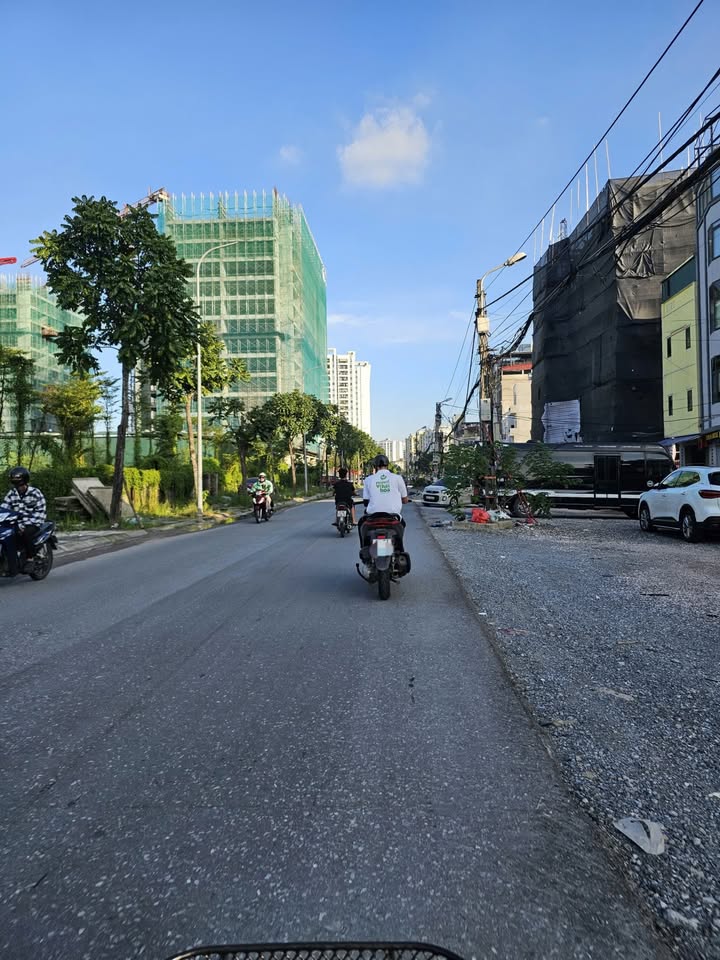 Đất nền Nguyễn Lam, Long Biên 90m² giá 11 tỷ - Khu vực đáng sống với tiềm năng phát triển!