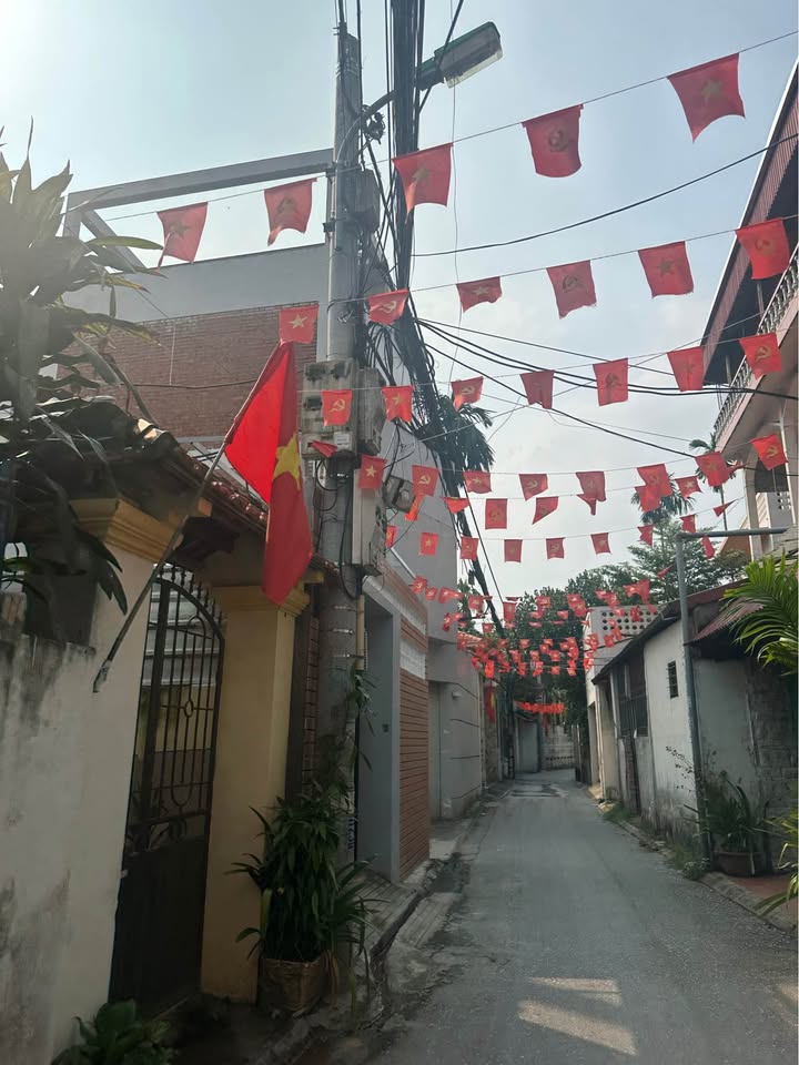 Đất mặt phố Bắc Cầu, Long Biên 62m² giá 5.5 tỷ - Đầu tư sinh lời ngay!