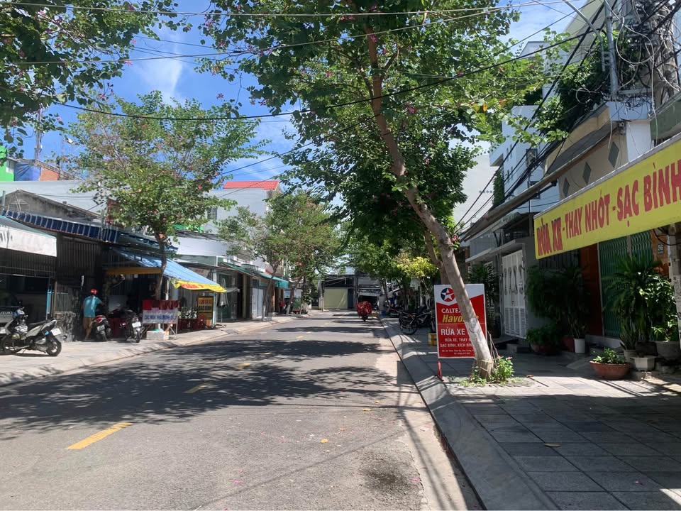 Đất mặt tiền Khúc Thừa Dụ 127.9m² giá 11.511 tỷ - Cơ hội đầu tư tuyệt vời!