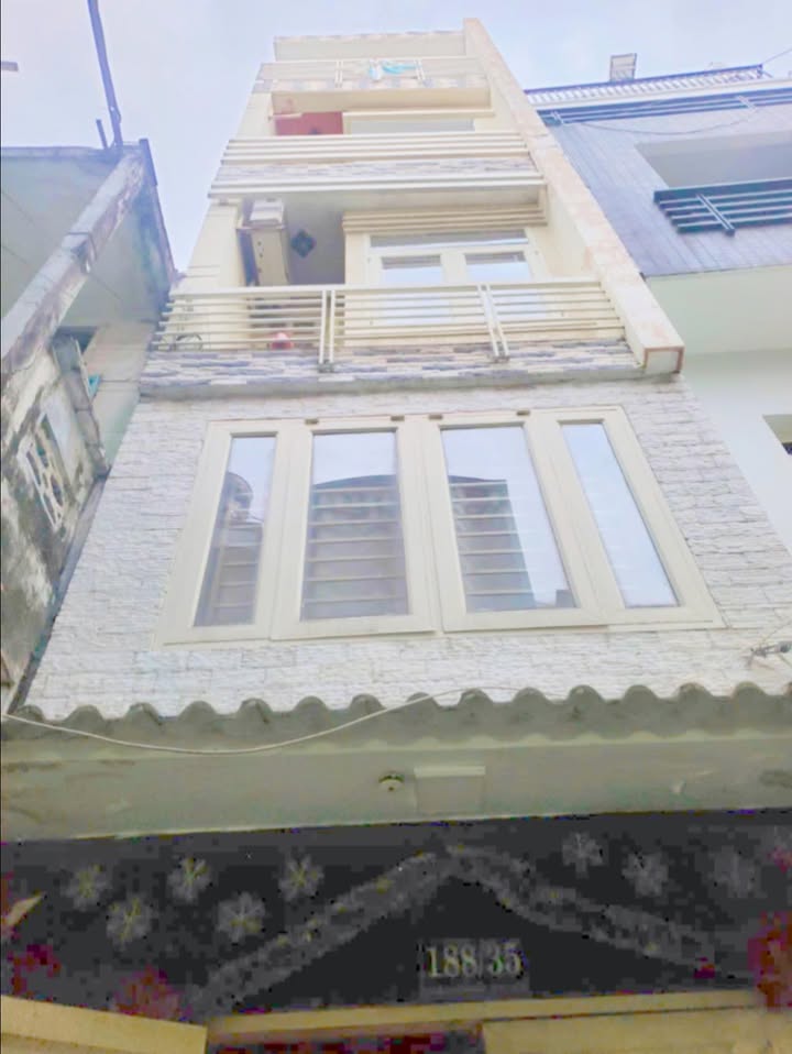 Nhà phố Khánh Hội, quận 4, 23.8m² giá 5.2 tỷ - Pháp lý rõ ràng, sổ hồng riêng