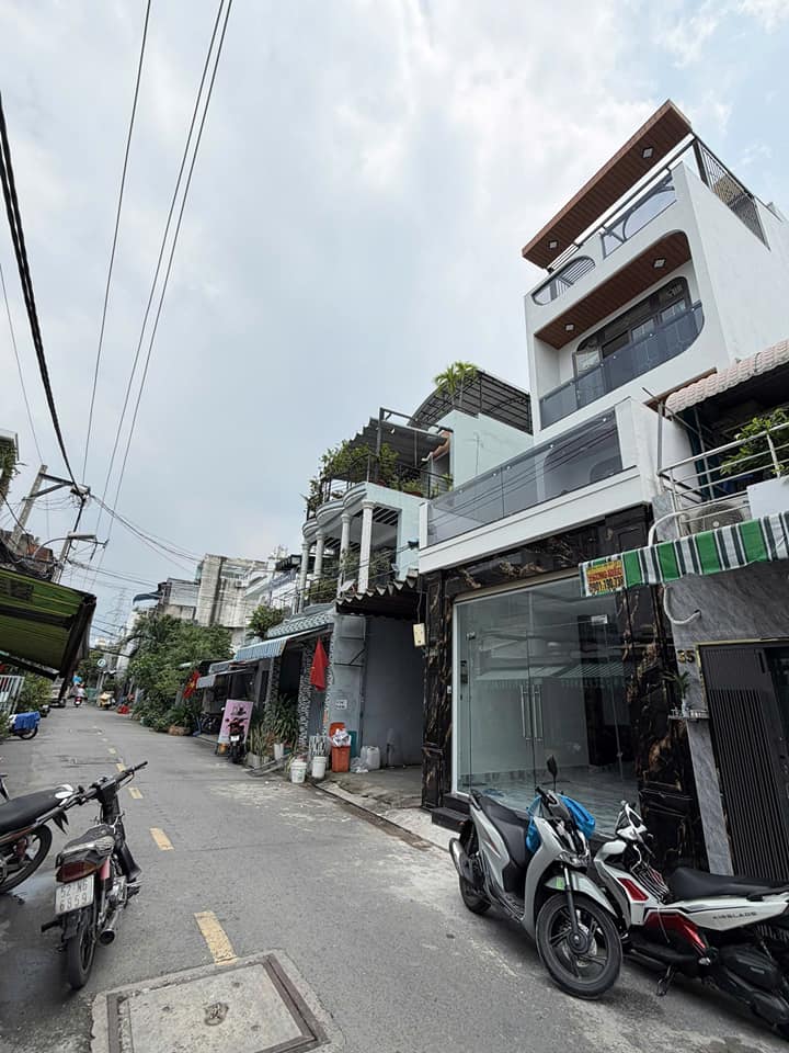 Nhà mặt tiền Lê Công Phép, Bình Tân - 85m² giá 9.8 tỷ - Đầu tư sinh lời cao!