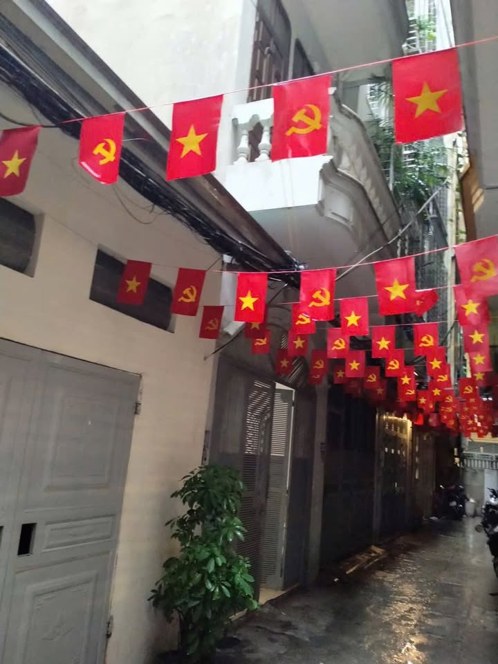 Nhà cho thuê 4 tầng tại Hoàng Quốc Việt, Cầu Giấy, 60m² - Thiết kế hiện đại, giá tốt!