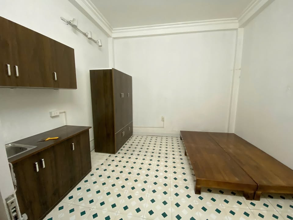 Phòng trọ cho thuê tại Cầu Giấy 50m² giá 3.2 triệu - Sẵn sàng vào ở ngay!