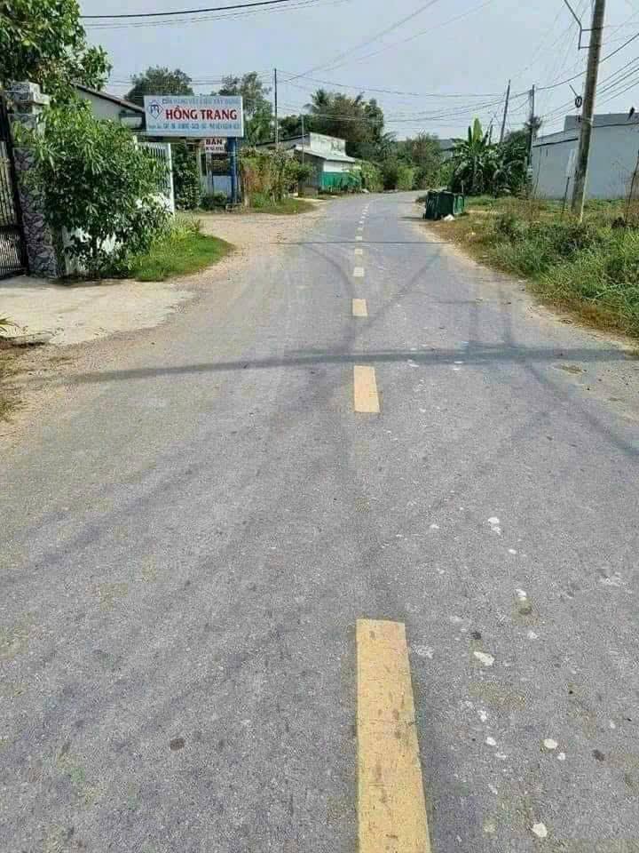 Đất thổ cư mặt tiền đường Phước Toàn, Bến Lức 150m² giá 2 tỷ - Đầu tư sinh lời!