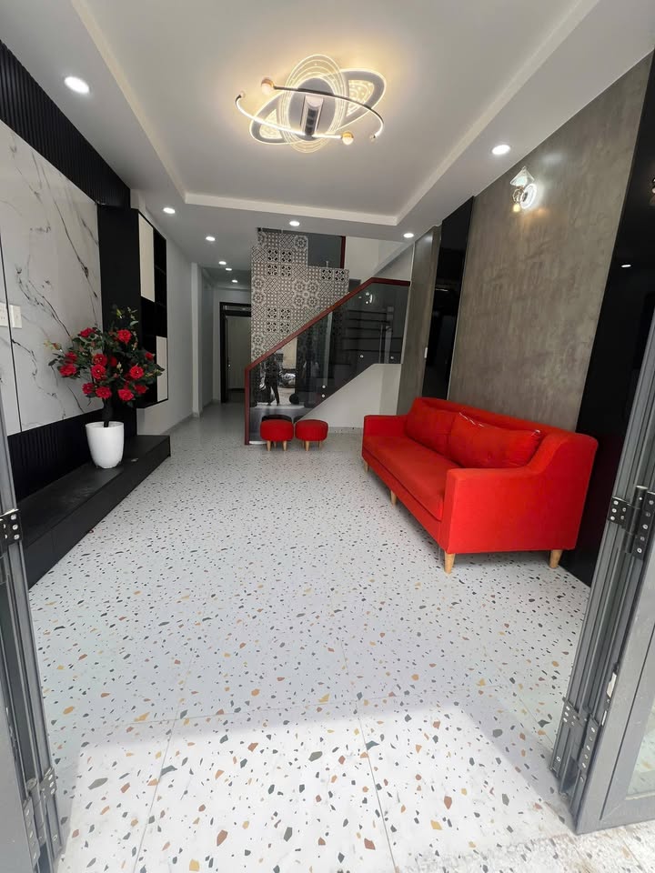 Nhà 2 tầng hẻm xe hơi Âu Dương Lân, 53m² giá 6.05 tỷ - Sổ hồng chính chủ!