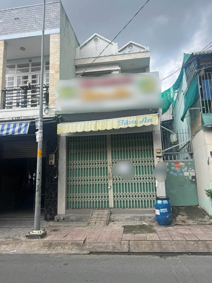 Nhà nguyên 2 lầu mặt tiền đường pLB Q9 giá 15 triệu - Vị trí lý tưởng cho kinh doanh