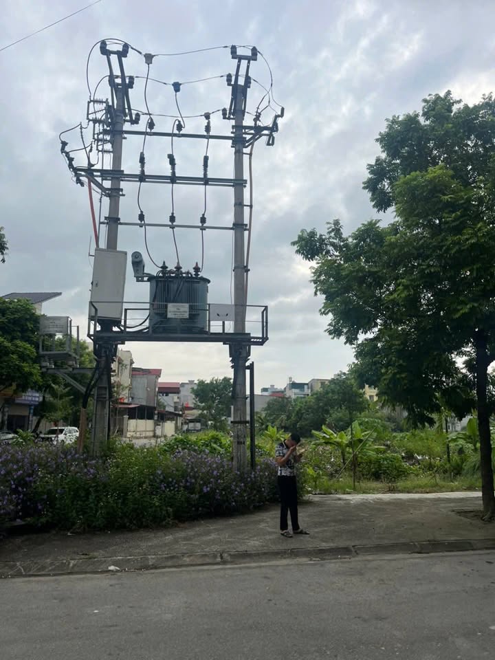 Đất nền giãn dân khu 4 Đại Phúc 75m² giá 7 tỷ - Nằm giữa hai vườn hoa tuyệt đẹp!