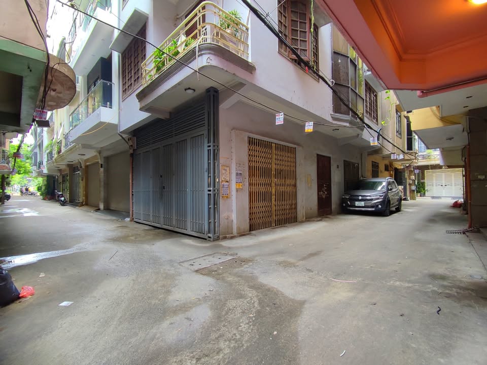 FrontHouse Hoàng Cầu Đống Đa 55m² giá thỏa thuận - Thiết kế hiện đại, gara ô tô