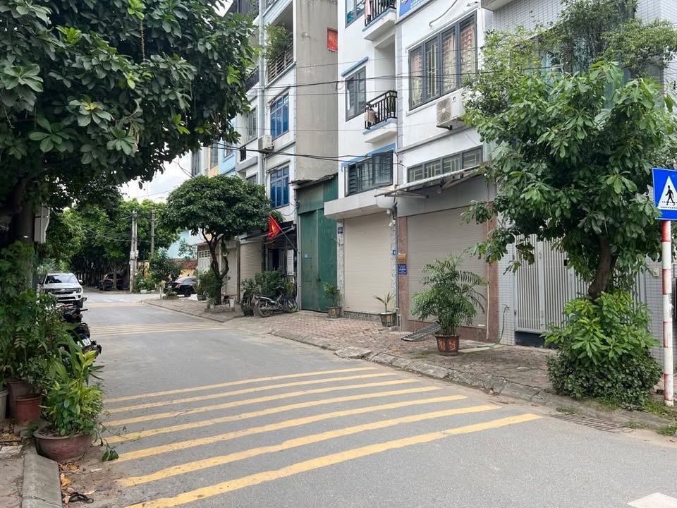 Nhà riêng Ecohome Đông Ngạc 40m² giá 11 tỷ - Vỉa hè ô tô tránh, vị trí hiếm!