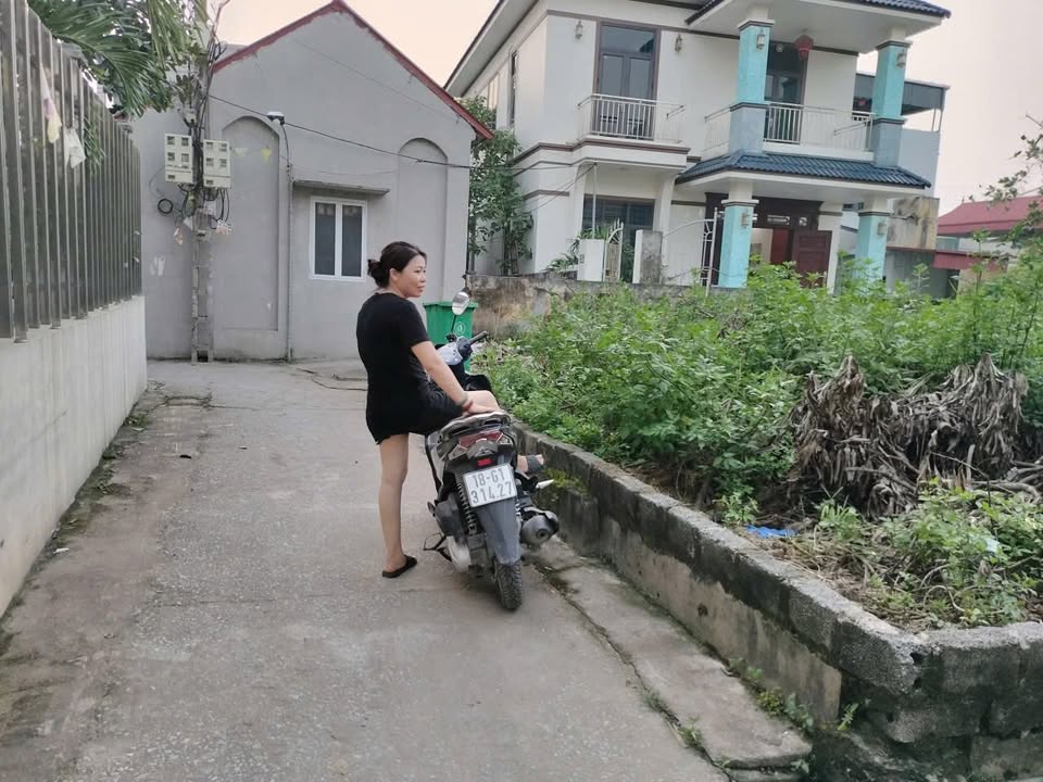 Đất lô góc Vân Tảo, Thường Tín 43m² giá 2.95 tỷ - Ô tô vào tận đất!