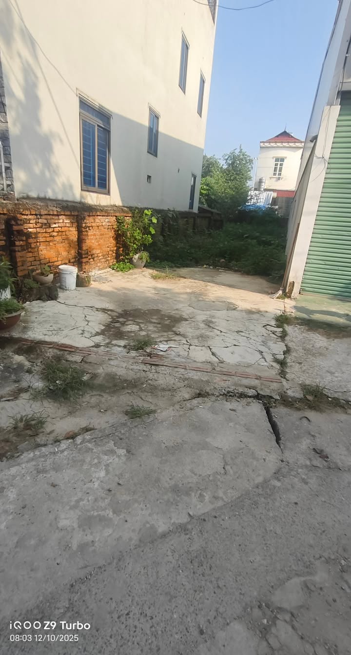 Đất thổ cư thôn Vệ, Nam Hồng, Đông Anh 100m² giá 6 tỷ - Đường ô tô tránh thoải mái!