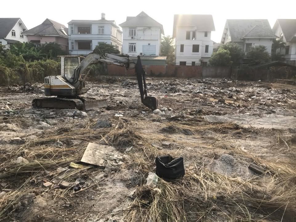 Đất ở đô thị mặt tiền Võ Chí Công 1700m² giá 140 tỷ - Đầu tư sinh lời lý tưởng!