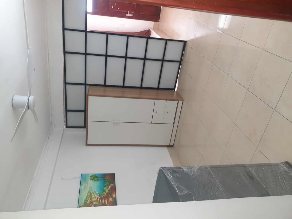 Cho thuê nhà nhỏ 144 Quan Nhân, Thanh Xuân 30m² giá 5 triệu - Không chung chủ, đầy đủ tiện nghi!