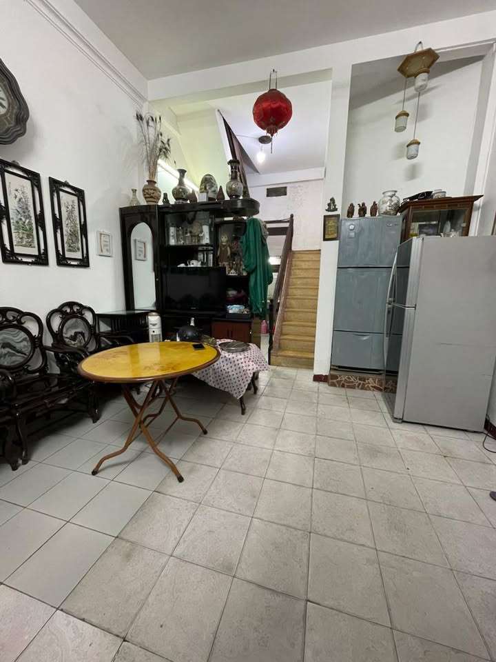 Nhà 4 Tầng Đường Văn Chương 26m² giá 6 tỷ - Vị trí trung tâm Đống Đa đẹp mê ly!