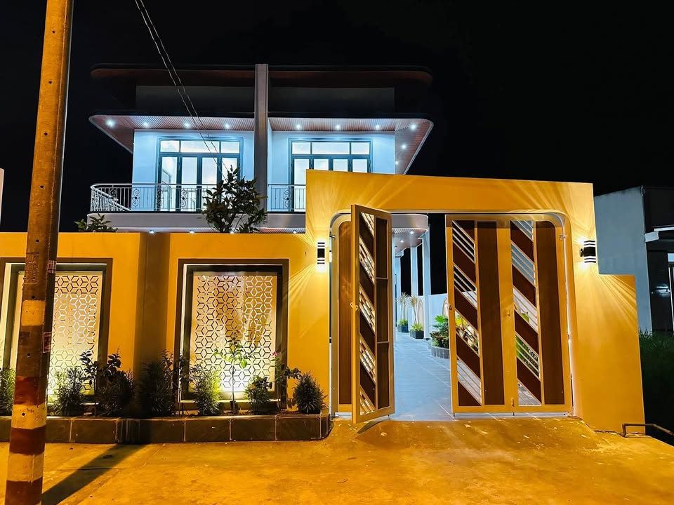 Townhouse Mỹ Lộc Cần Giuộc 198m² giá 3.8 tỷ - Thiết kế sân vườn đẹp mắt!