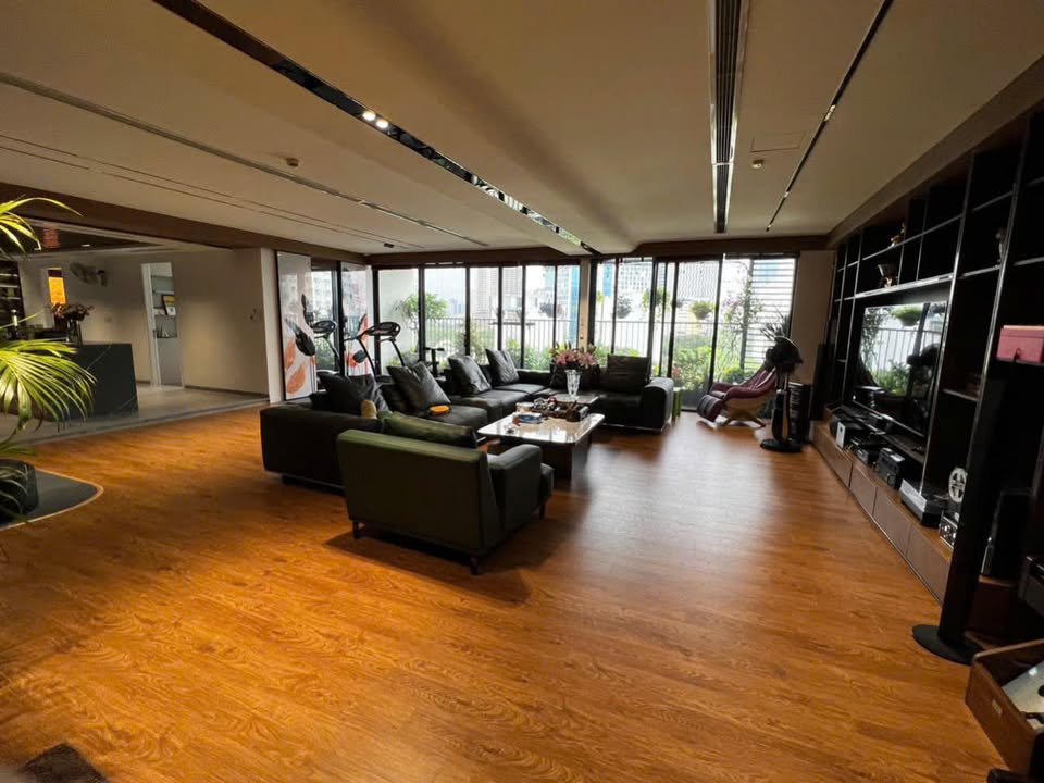 Căn hộ 2PN tại VOV Mễ Trì 65m² giá 5.4 tỷ - Full nội thất sang trọng!