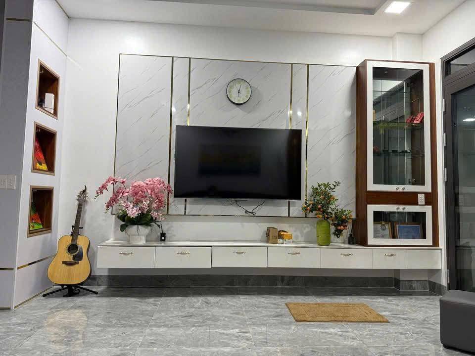 Nhà 2 tầng 1 tum đường 19/5, 83m² - Không gian ấm áp, hiện đại!