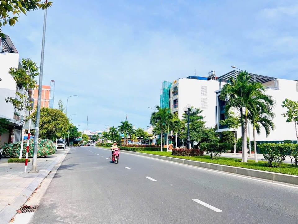 Đất nền VCN Phước Long 1, Nha Trang 134,9m² giá 13.49 tỷ - Vị trí vàng thuận lợi kinh doanh!