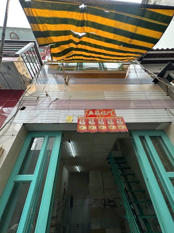 Nhà bán quận 6, Bến Phú Lâm, diện tích 17m², giá 2 tỷ - Thiết kế tiện nghi, sẵn sàng ở ngay!