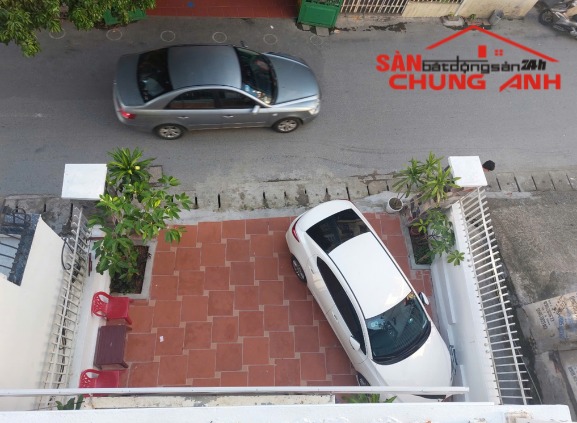Nhà riêng cho thuê 3 tầng tại Bãi Cháy - 261m² chỉ 16 triệu/tháng!