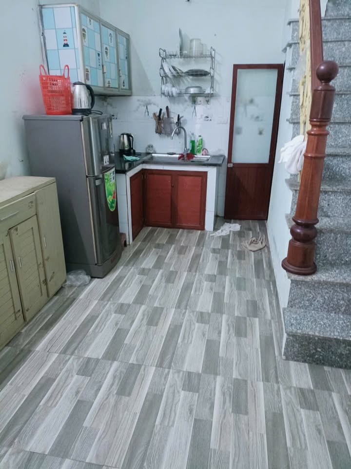 Nhà cho thuê ngõ 94 Tân Mai, 20m² giá 7.7 triệu - Nội thất đầy đủ, vào ở ngay!
