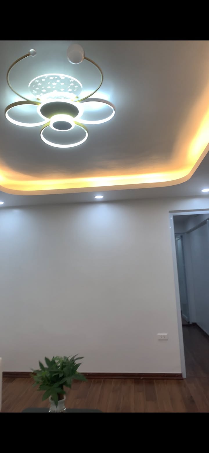 Căn hộ tập thể Cát Linh - Đống Đa 90m² - Thiết kế đẹp, sổ đỏ chính chủ!