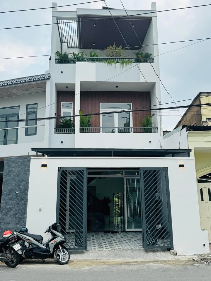 Nhà mặt tiền Nguyễn Đức Thiệu, Dĩ An 88m² giá 6.5 tỷ - Sẵn sàng vào ở ngay!