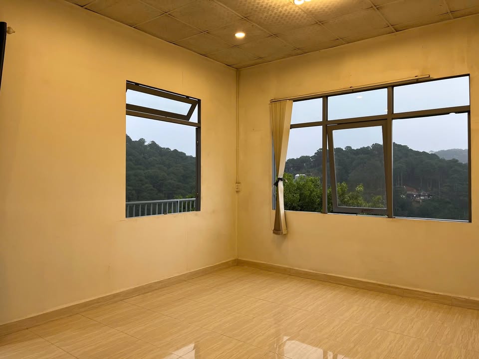 Nhà nguyên căn Đặng Thái Thân, Đà Lạt - 2 phòng ngủ, giá thuê thỏa thuận!