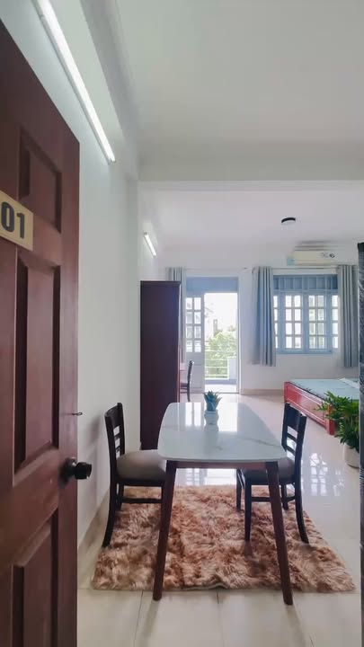 Căn hộ cho thuê Nguyễn Phúc Chu, Tân Bình 1PN giá 5 triệu - Phòng siêu rộng, ban công thoáng mát!