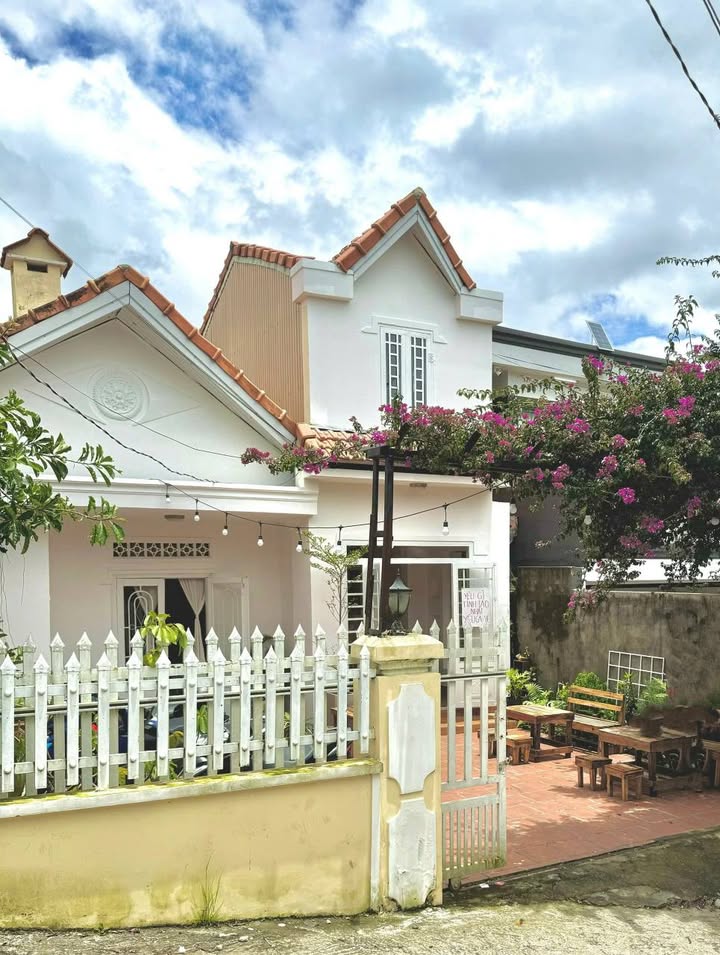 Nhà nguyên căn cho thuê đường Đặng Thái Thân, Đà Lạt - Sân vườn đẹp, giá 12 triệu