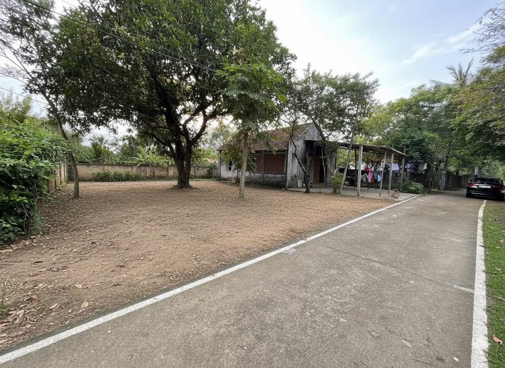 Đất thổ cư Hàng Trạm, Yên Thủy, Hòa Bình 375m² - Sổ đỏ chính chủ, giá thỏa thuận!