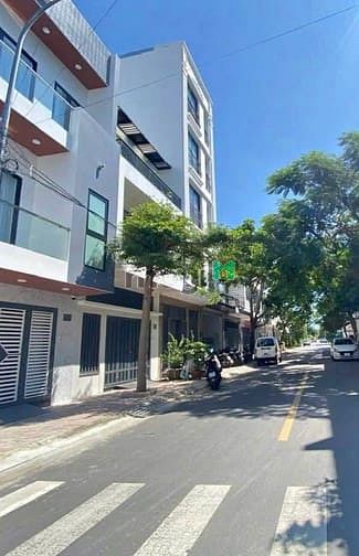 Nhà phố Ba Làng 50m² giá 6.5 tỷ - Lô góc 2 mặt tiền, chỉ 100m ra biển!