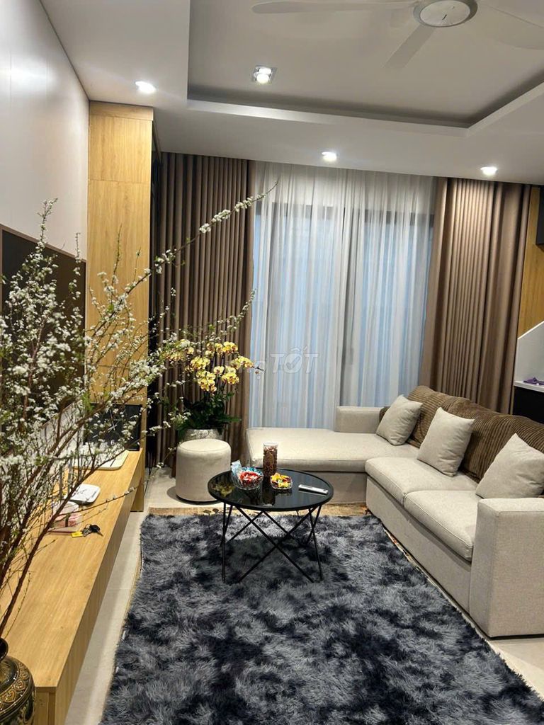 Nhà phố Võng Thị, Tây Hồ 80m² giá 26.5 tỷ - Lô góc đắc địa gần hồ Tây