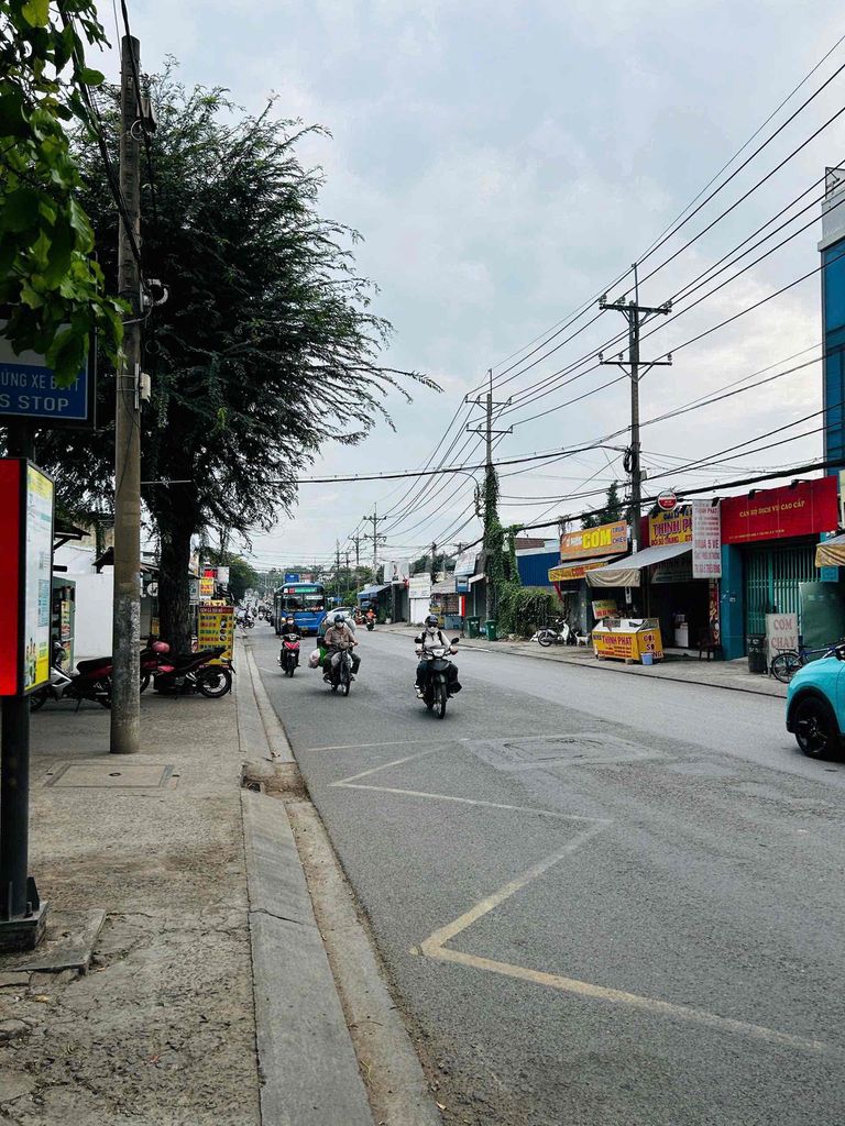 Mặt tiền Hoàng Hữu Nam 230m² giá 35 triệu - Vị trí kinh doanh thuận lợi!