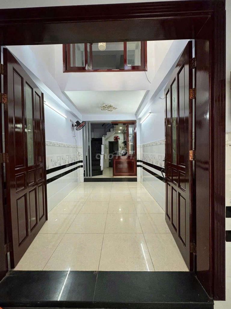 Nhà đẹp hẻm thẳng 3 tầng gần chợ Rạch Ông Quận 8 - Giá 4.15 tỷ, thương lượng ngay!